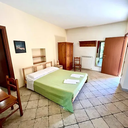 Affittacamere Porta Majella بيت ضيافة *